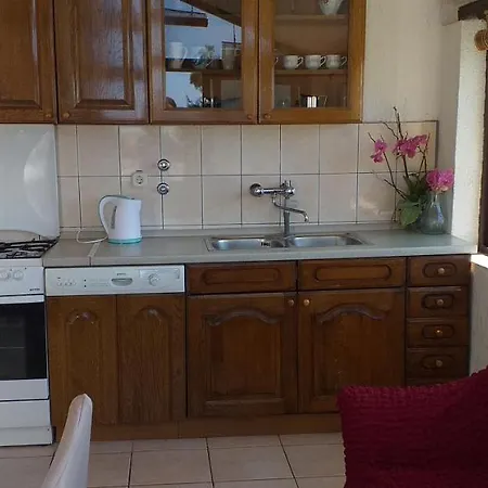 Apartments Antonela With Seavies Apartman