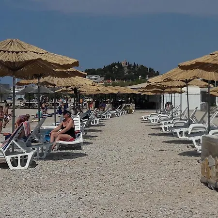 Apartments Antonela With Seavies Apartman *
