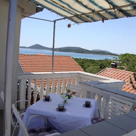 Apartments Antonela With Sea View