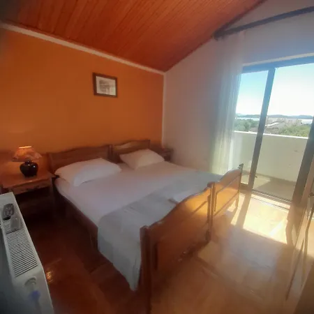 Antonela With Sea View Daire Tribalj