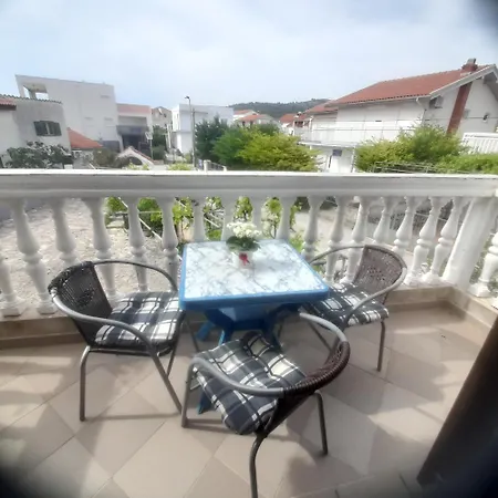 Daire Antonela With Sea View *