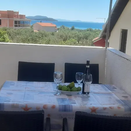 Apartments Antonela With Sea View *