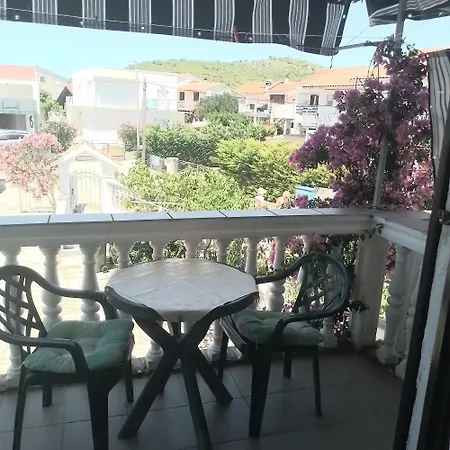 Antonela With Sea View *