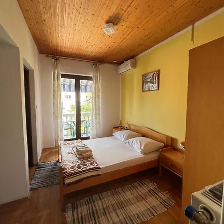 Antonela With Sea View Daire Tribalj