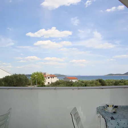Daire Antonela With Sea View