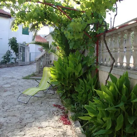 Apartment Apartments Antonela With Seavies Tribunj (Sibenik-Knin)
