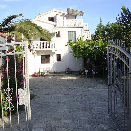 Antonela With Sea View *