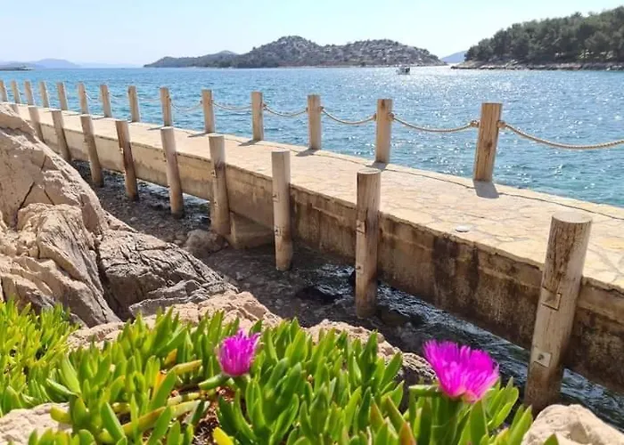 公寓 Antonela With Seavies Tribalj