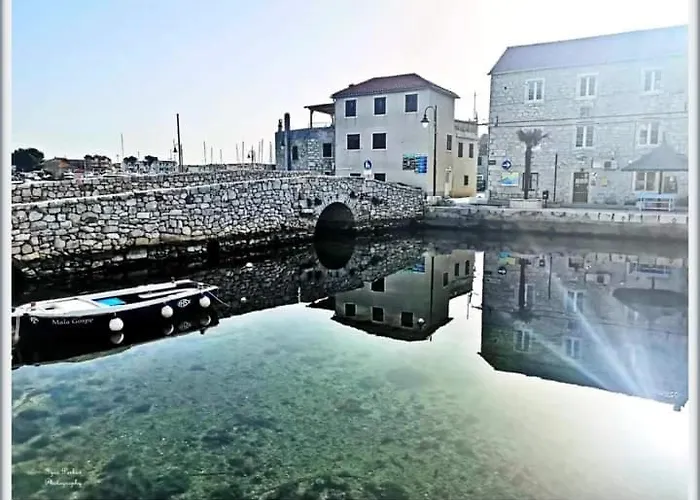 公寓 Antonela With Seavies *