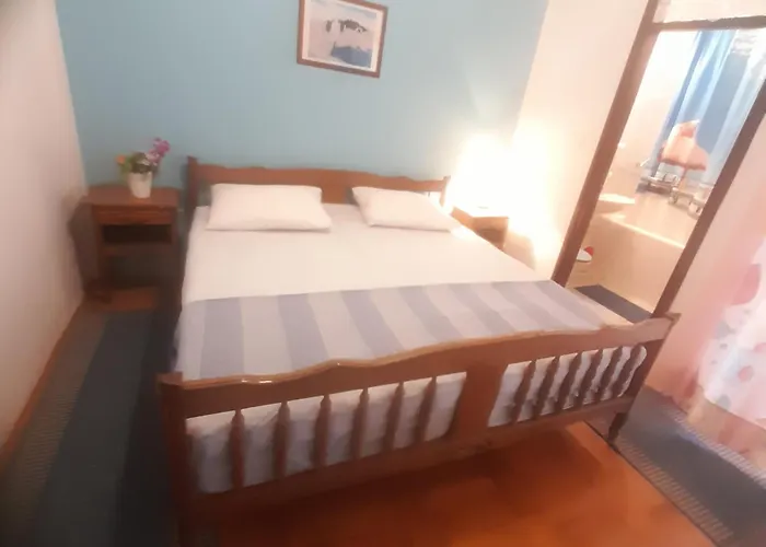 公寓 Antonela With Seavies