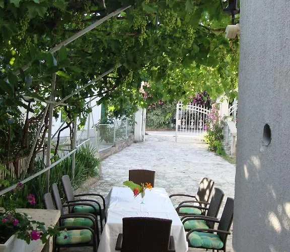 Apartamento Antonela With Seavies Tribalj