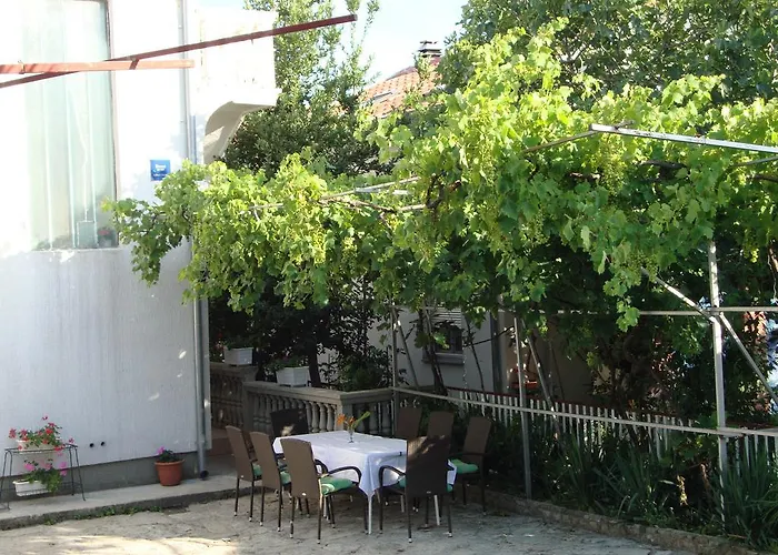 Antonela With Seavies Apartamento Tribalj