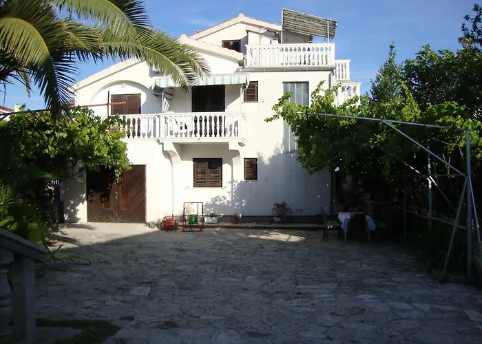 Antonela With Seavies *